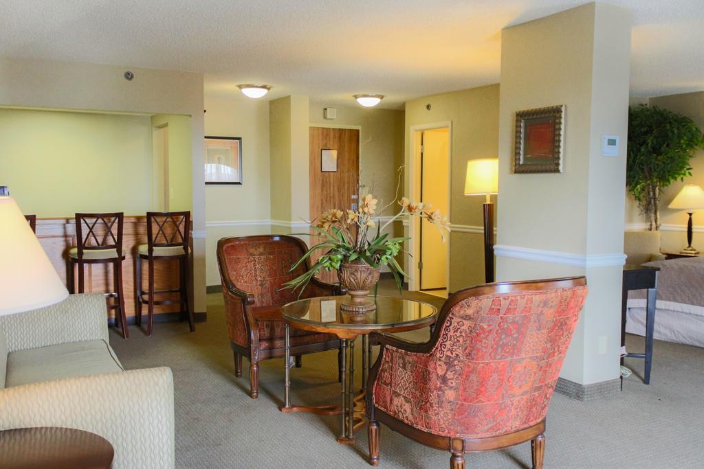 Ramada Plaza By Wyndham Atlanta Airport Hotel College Park Luaran gambar