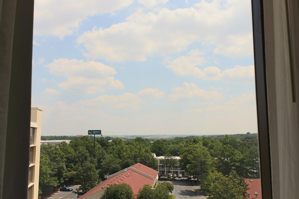 Ramada Plaza By Wyndham Atlanta Airport Hotel College Park Luaran gambar