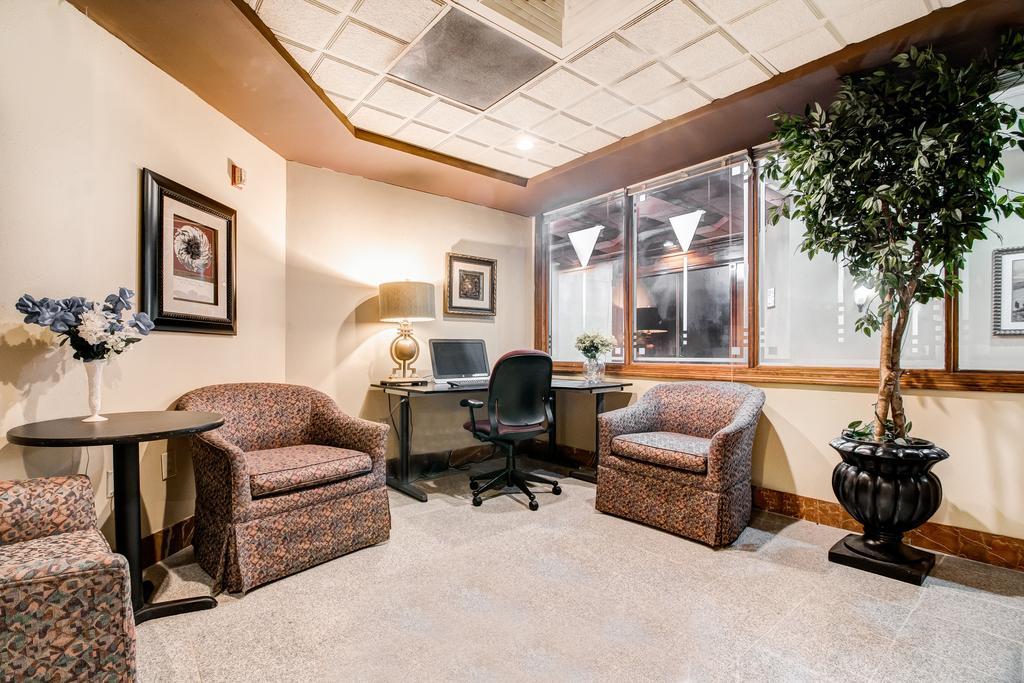 Ramada Plaza By Wyndham Atlanta Airport Hotel College Park Luaran gambar