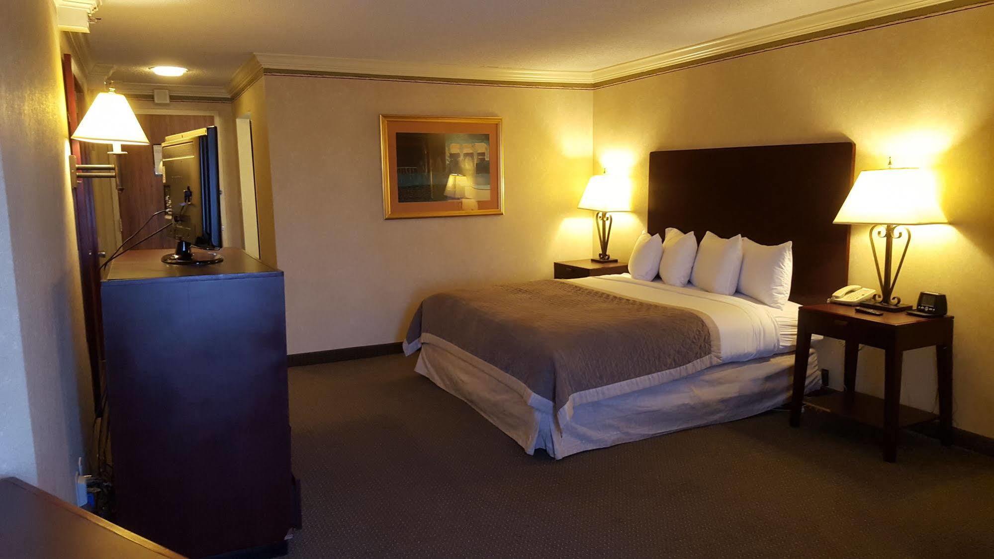 Ramada Plaza By Wyndham Atlanta Airport Hotel College Park Luaran gambar