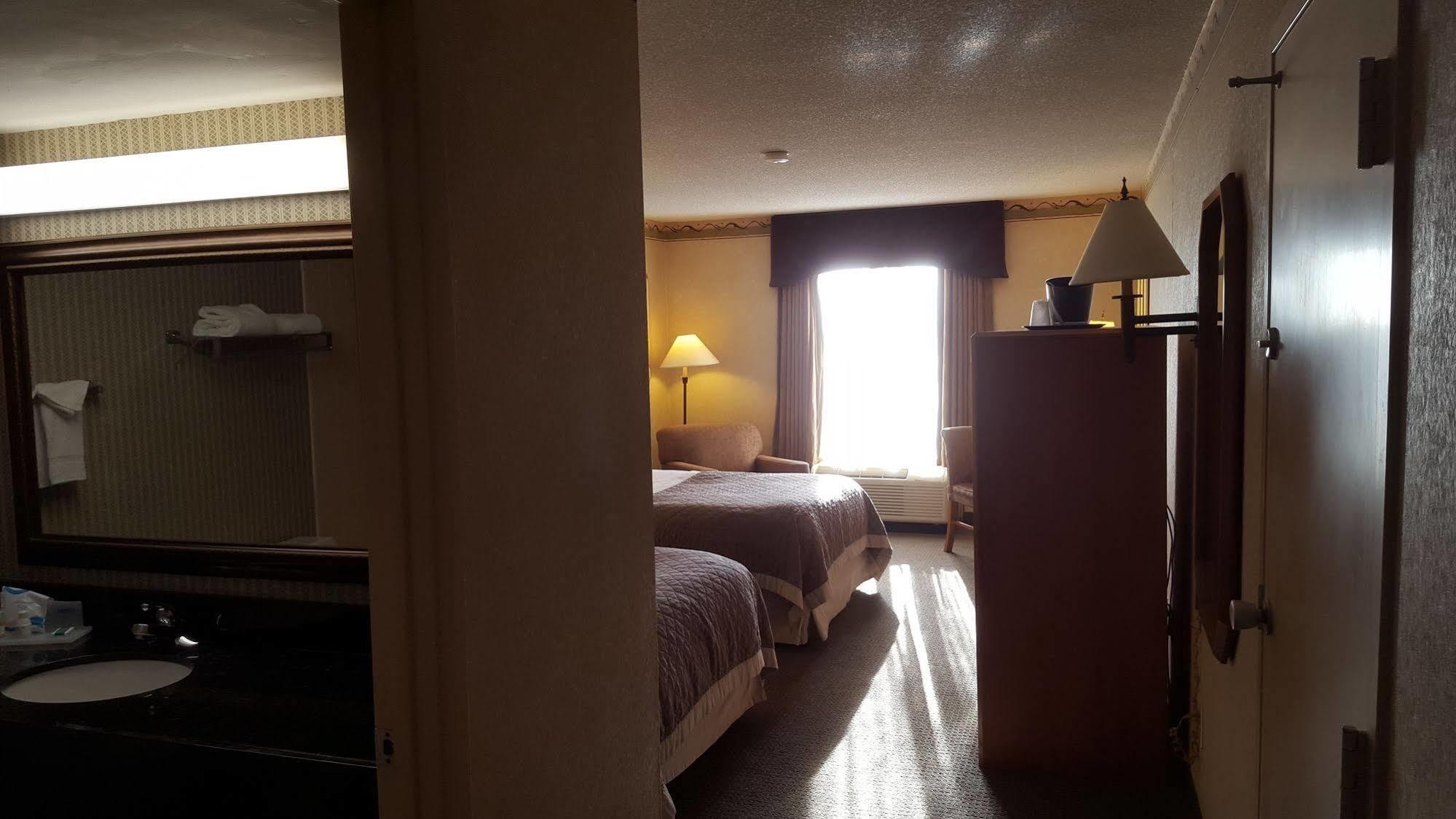 Ramada Plaza By Wyndham Atlanta Airport Hotel College Park Luaran gambar