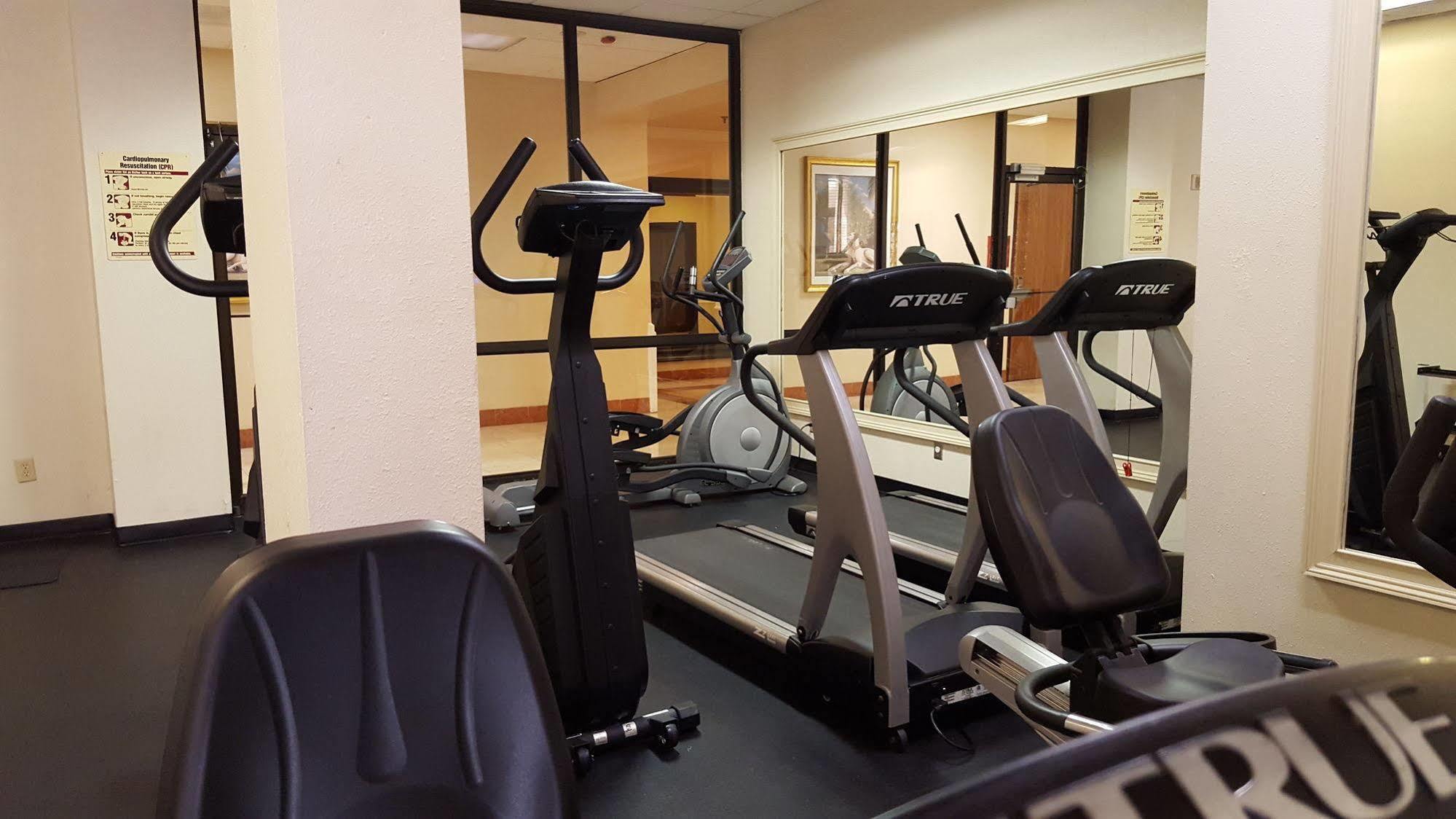 Ramada Plaza By Wyndham Atlanta Airport Hotel College Park Luaran gambar