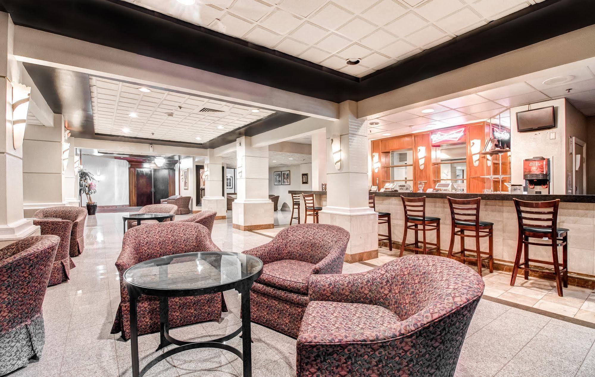 Ramada Plaza By Wyndham Atlanta Airport Hotel College Park Luaran gambar