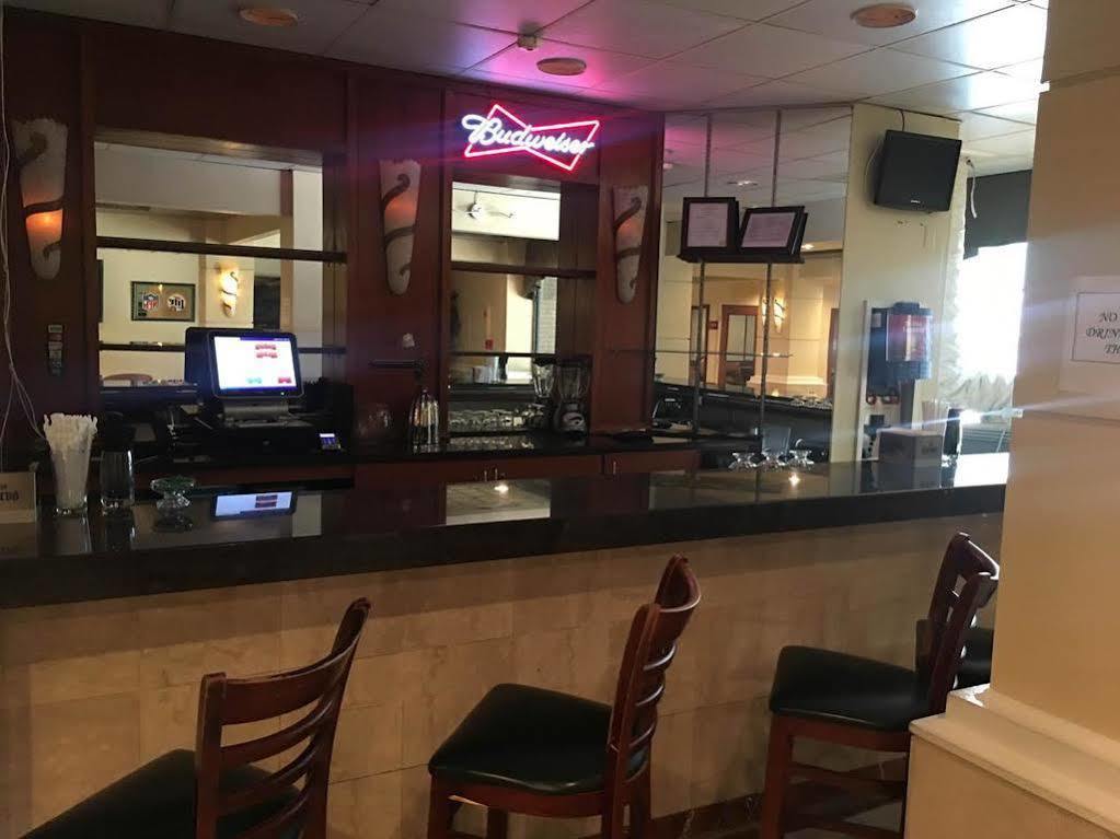 Ramada Plaza By Wyndham Atlanta Airport Hotel College Park Luaran gambar